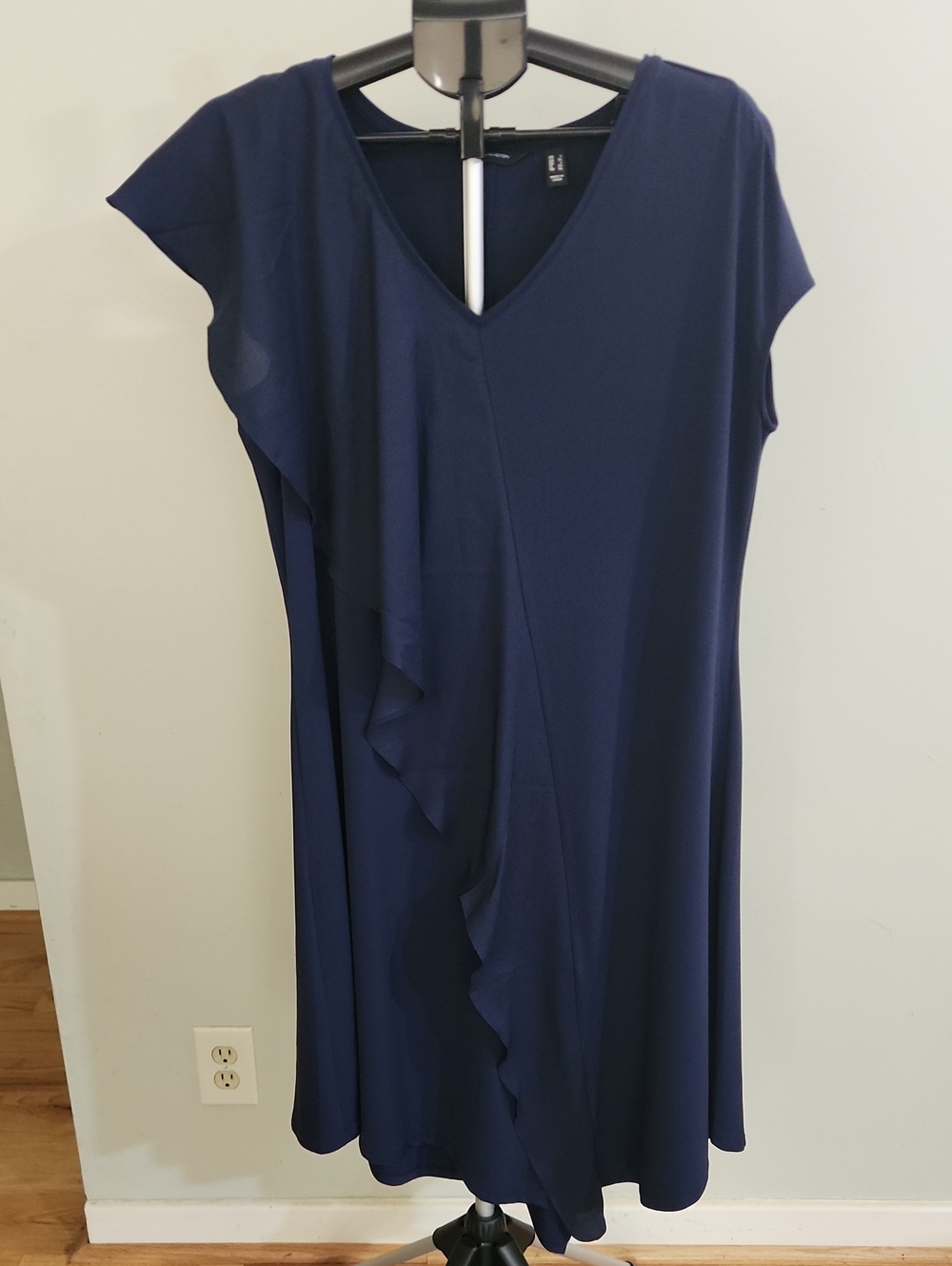 H by Halston Navy Jet Set Mixed Media Midi Dress. Size Large.